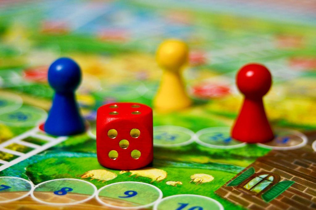board-game-143949731-4eaf7257d2d0475cad39475f3becdc5d
